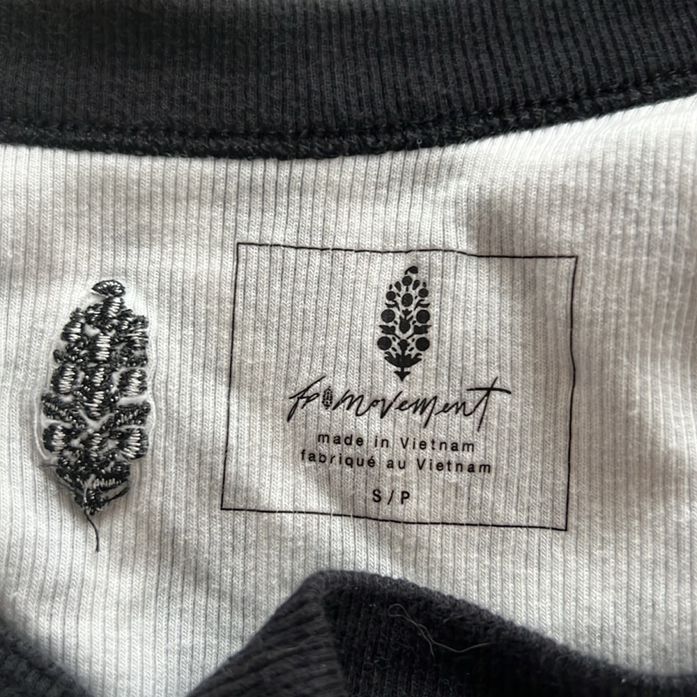 FREE PEOPLE FP MOVEMENT Open Air Printed Love Tank Small - Picture 4 of 8